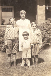 Lola, Ernie, Joe & Julius Markos